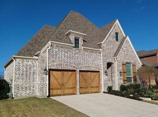 1444 11th St, Roanoke, TX 76226