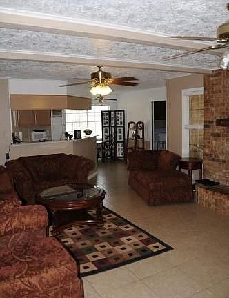 4th image of 408 Rose Marie Blvd