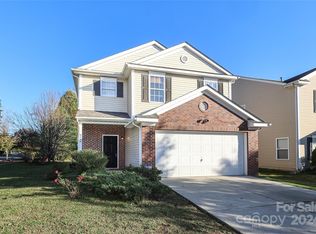 9240 Newfield St, Charlotte, NC 28216