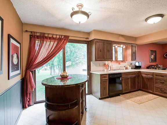 3rd image of 13012 Terrace Cir