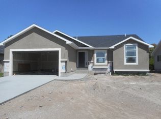 3427 E Pheasant Grove Dr, Idaho Falls, ID 83401