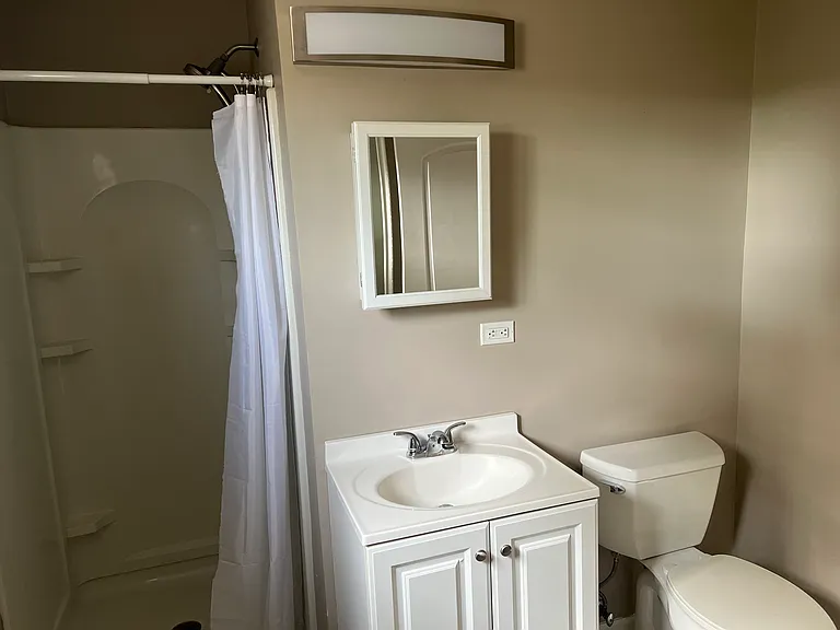 13 W Grand Ave #1 — Photo 13