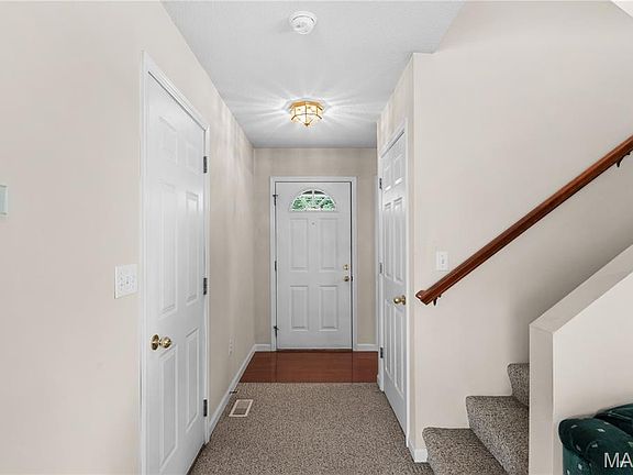 3rd image of 124 Northbay Ct