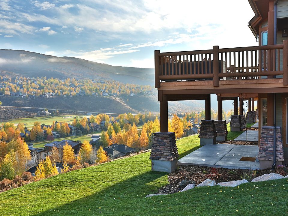 View & Lower Patio.