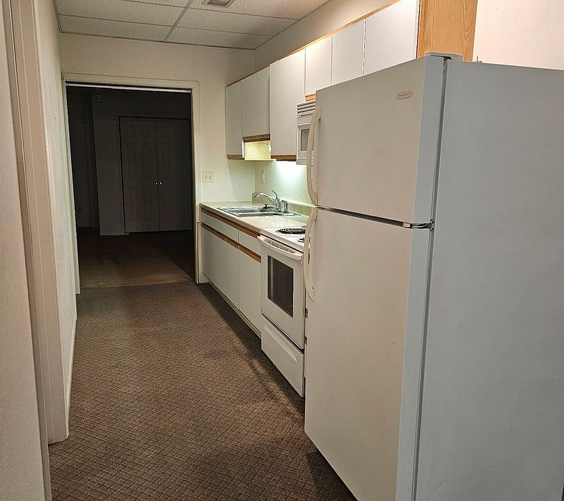 1st image of 127 N Jefferson St #201