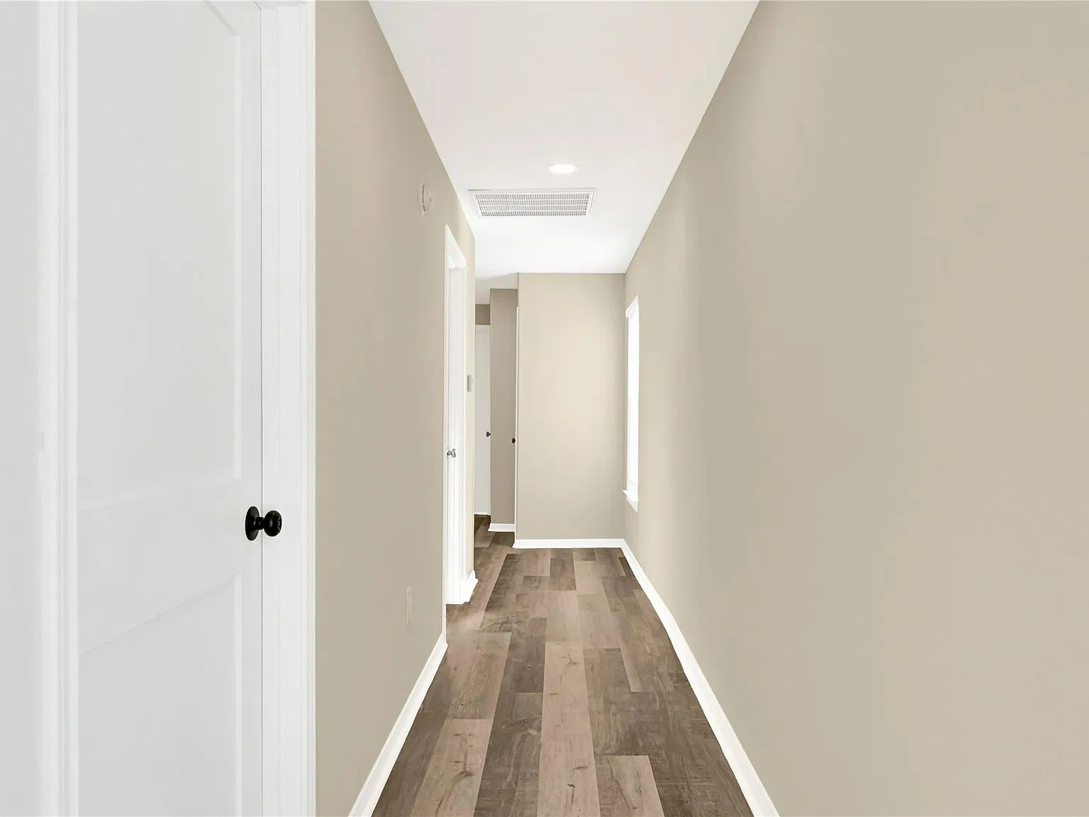 3 bed, 1198 sqft, $1,650 — Photo 4