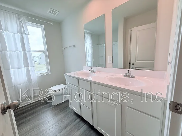 379 Hunting Wood Dr — Photo 19