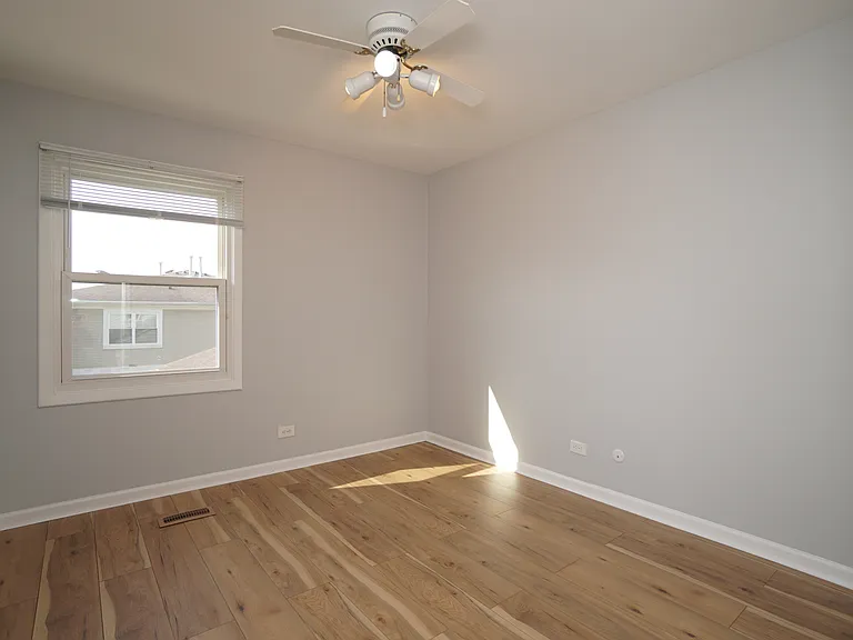 223 Harvest Ct — Photo 14