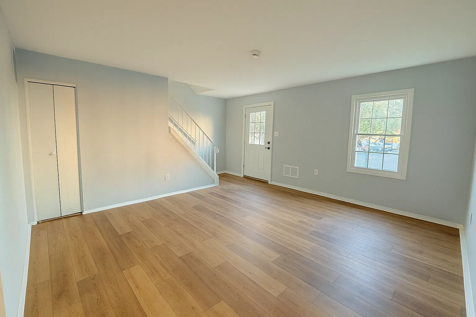 2921 Williamsburg Ct — Photo 3