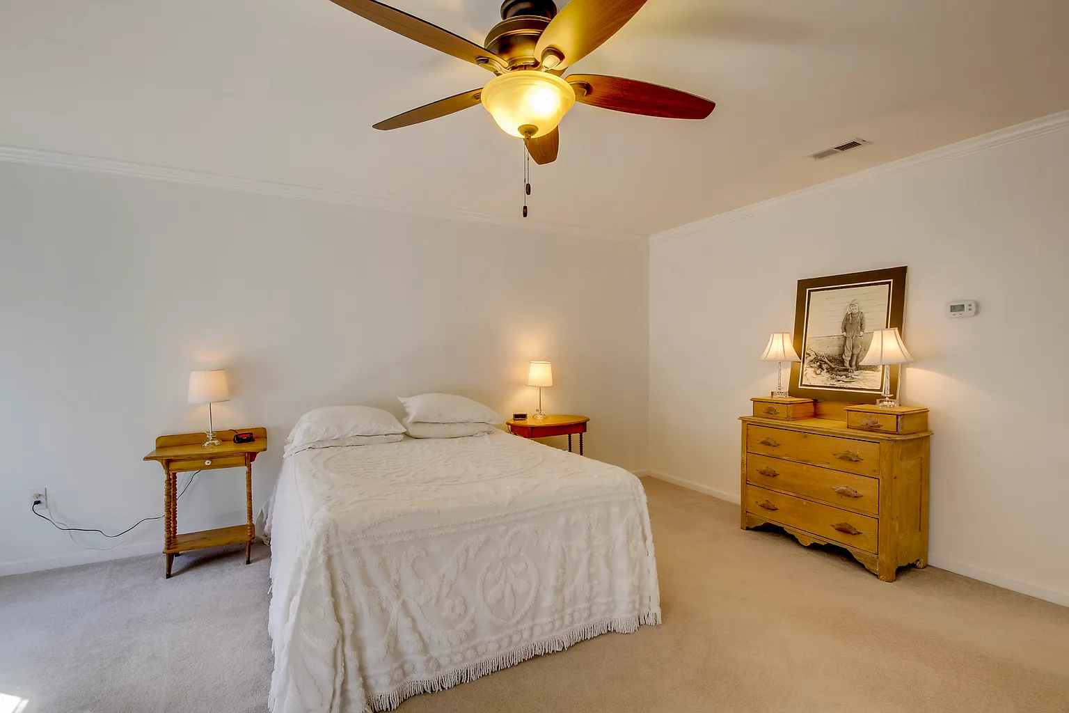 10740 Greenbriar Ln photo 1