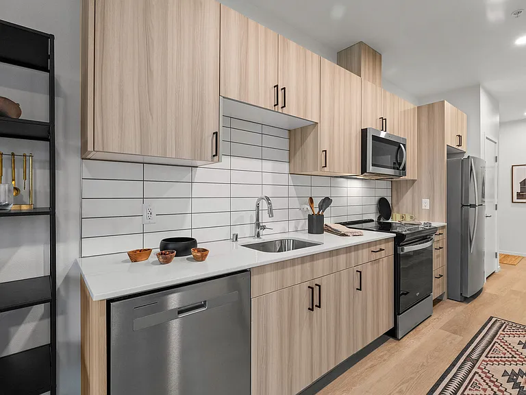 Motto Apartments — Photo 18
