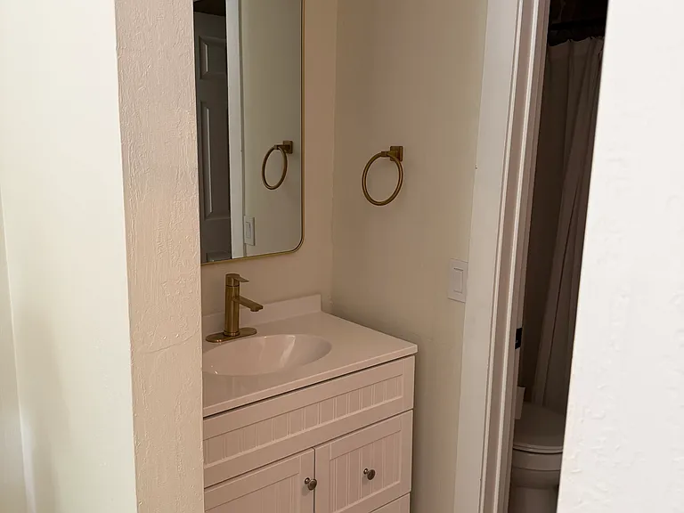 807 Alder Ave #11 — Photo 9