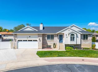 8328 S Plum Creek Cir, West Jordan, UT 84088