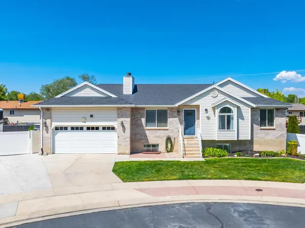 8328 S Plum Creek Cir, West Jordan, UT 84088
