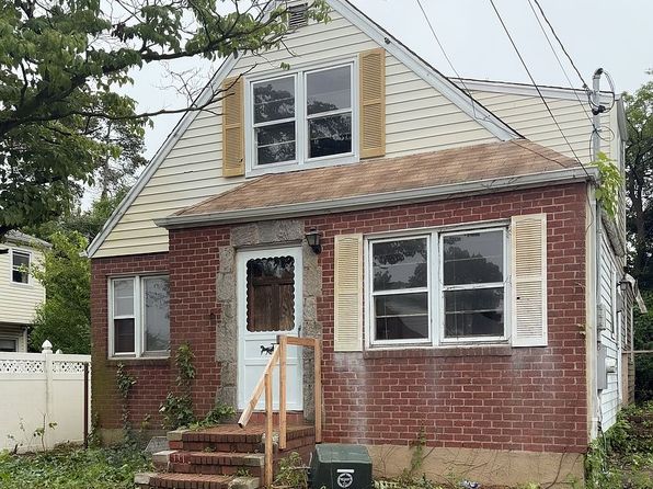 8 Rockaway Ave