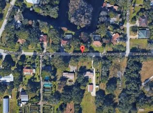 6016 Lakeside Dr, Lutz, FL 33558