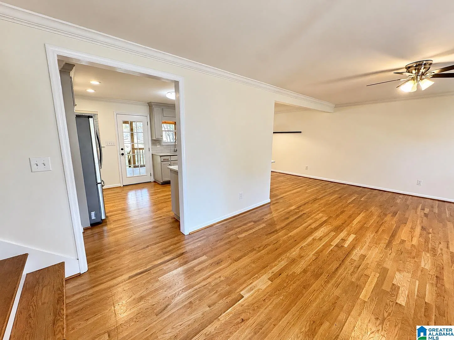 3 bed, 2.0 bath, $2,250 — Photo 2