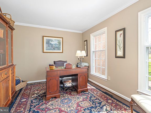 4th image of 8503 Matthew Maury Ct