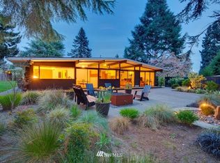 10904 SE 1st St, Bellevue, WA 98004