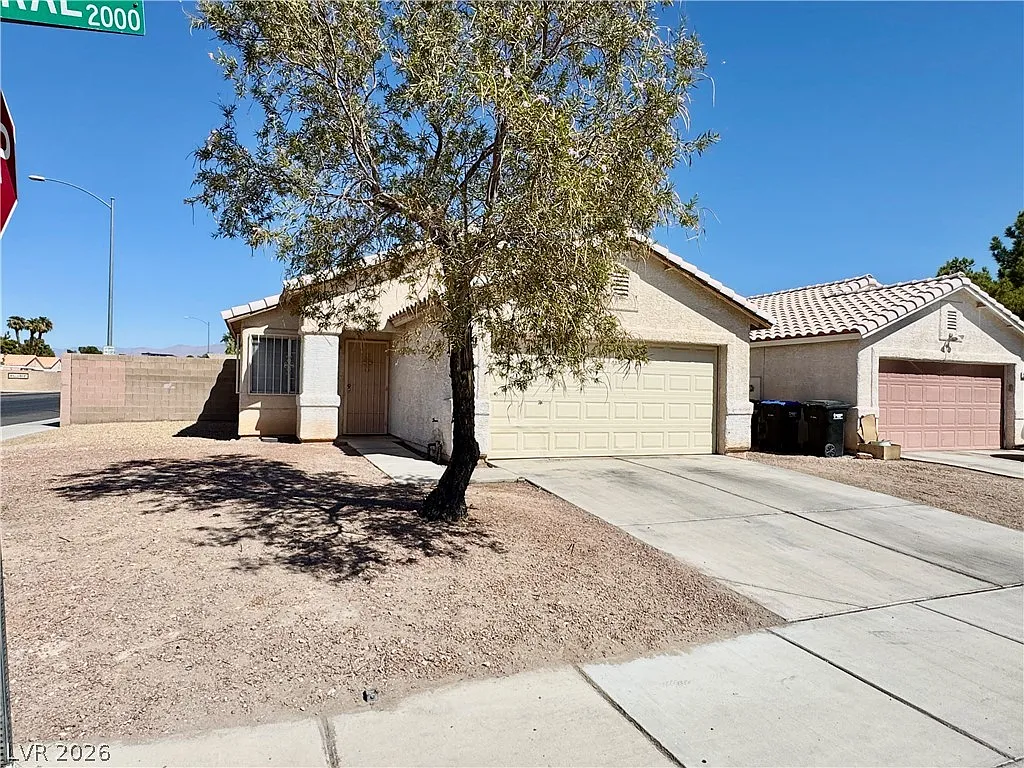 3 bed, 2.0 bath, 1148 sqft, $1,650 — Photo 2