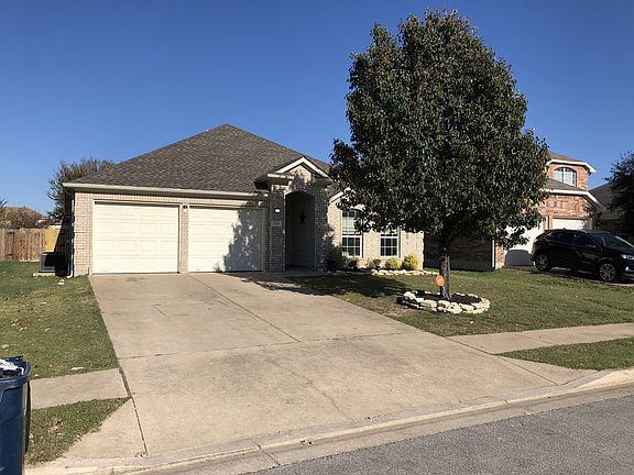 3rd image of 240 King Elder Ln