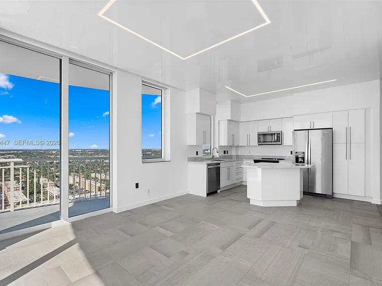 1745 Hallandale Beach Blvd #Penthouse 05W — Photo 13