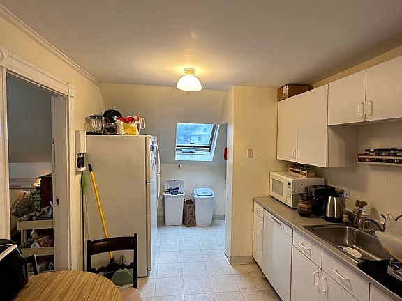 2nd image of 50 Brainerd Rd #503
