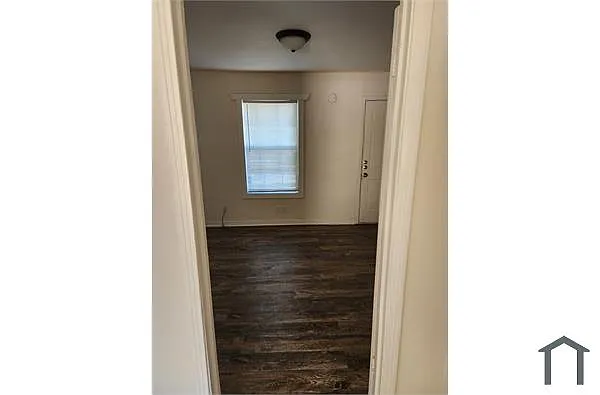 Building Photo - 908 Mimosa St #1
