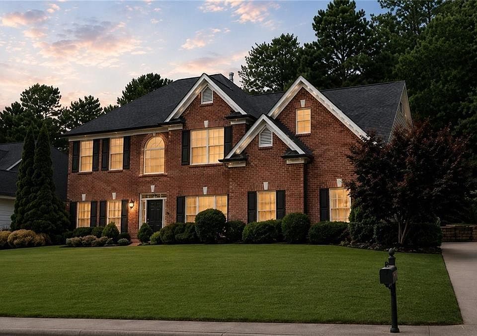 1st image of 1025 Fairview Club Cir