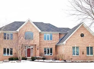 9580 Player Ct, Crystal Lake, IL 60014