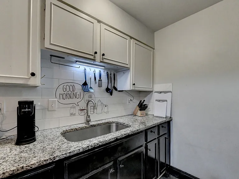 3071 Colonial Way #J — Photo 15