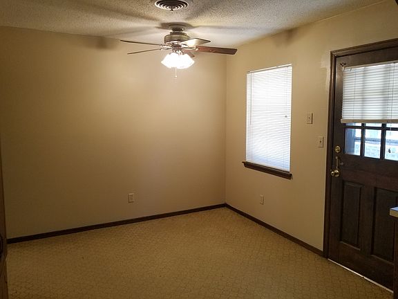 4th image of 705 Quapaw Dr