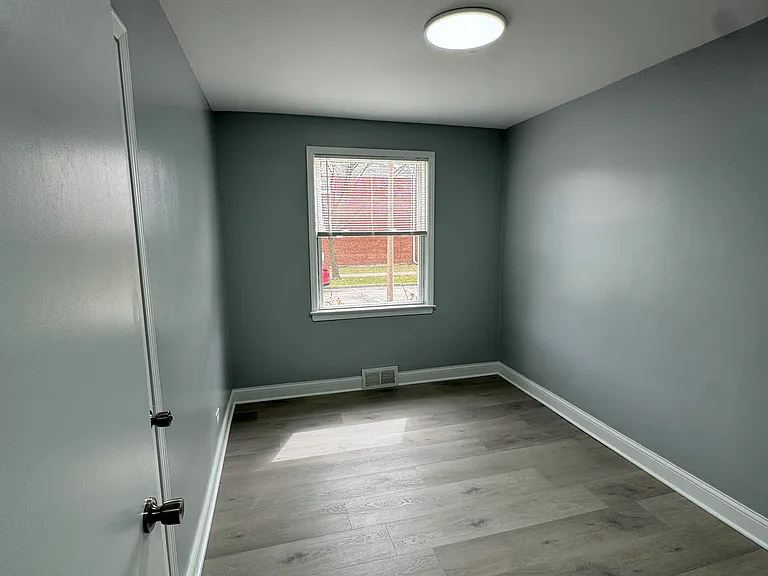 8201 Kilpatrick Ave #1S — Photo 12