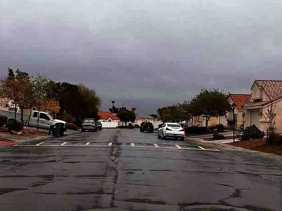 Exterior Neighborhood (street photo)