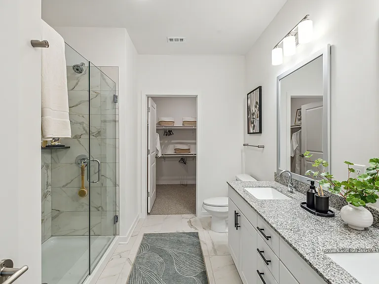 Everleigh Deerfield 55+ Active Adult Apartment Homes — Photo 27