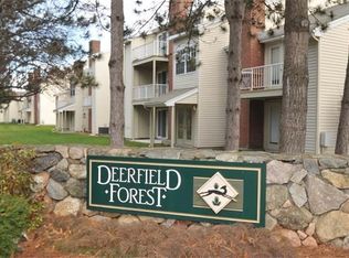34 Walden Dr APT 3, Natick, MA 01760