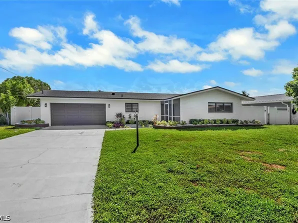 5313 Bayview Ct, Cape Coral, FL 33904