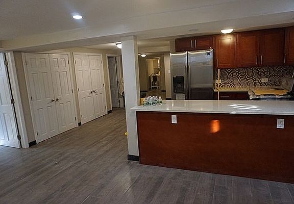 5th image of 3640 Tibbett Ave #1