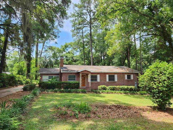 1041 Cherokee Dr