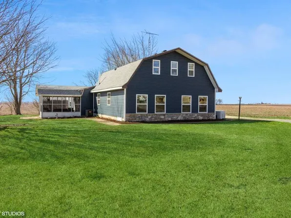 3583 S Paw Paw Rd, Earlville, IL 60518