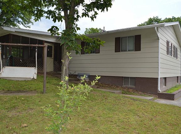 2nd image of 376 Dawn View Dr