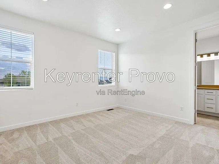 2568 N 3670 W — Photo 24