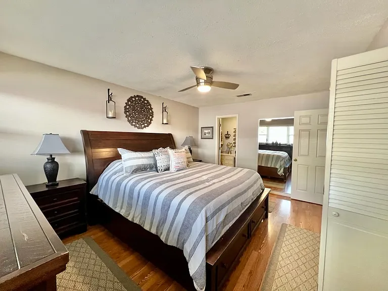 334 Plymouth Ave — Photo 28