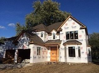 5S425 Sherman Ave, Naperville, IL 60563