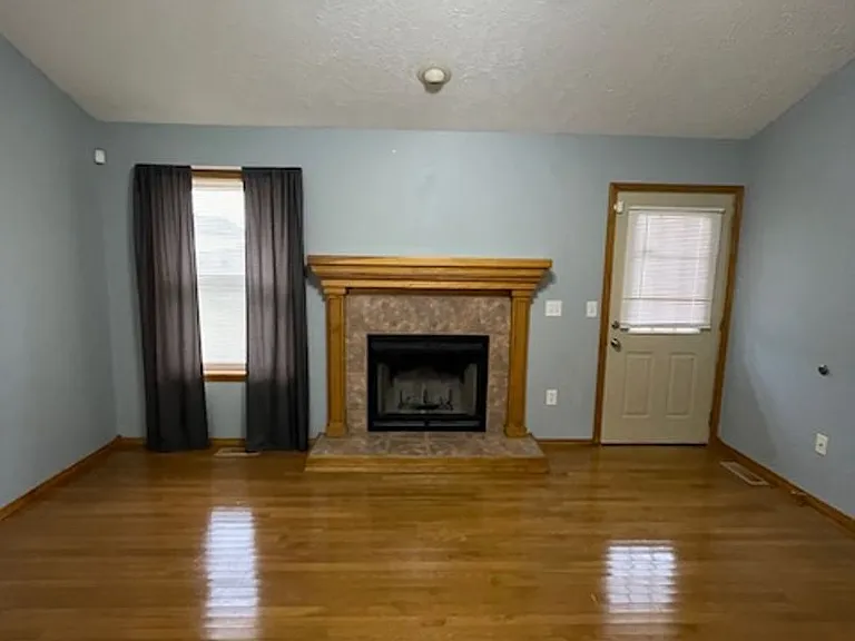 834 S Mahn Ave — Photo 12