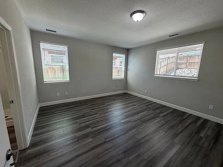 7285 Overture Dr — Photo 20