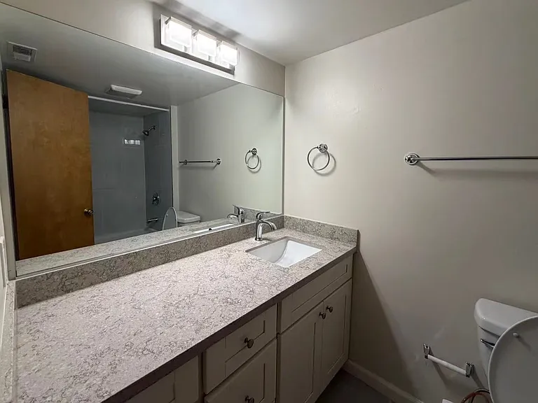 118 Mission Dr — Photo 6