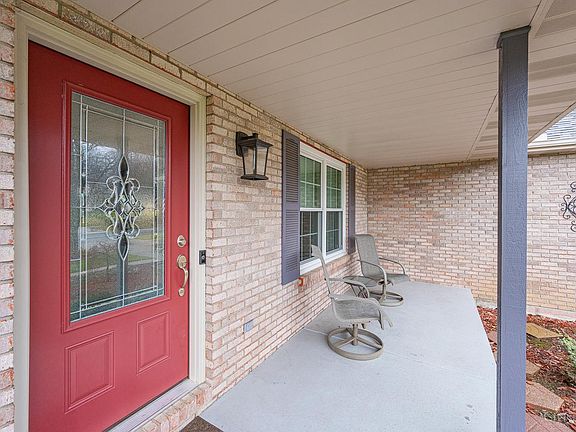 2nd image of 5810 Dakota Ct