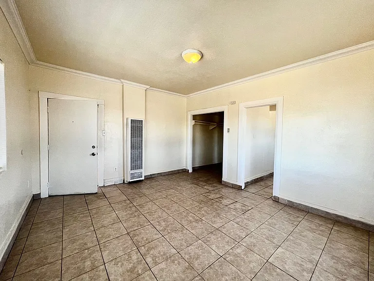1276 Chestnut Ave — Photo 3