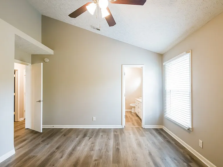 5453 Vicksburg Dr — Photo 10